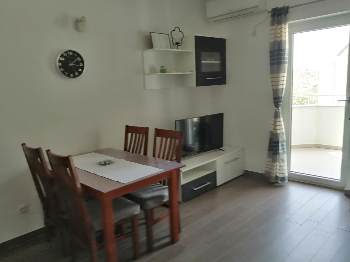 Villa Luce Apartment House Karlobag Εξωτερικό φωτογραφία