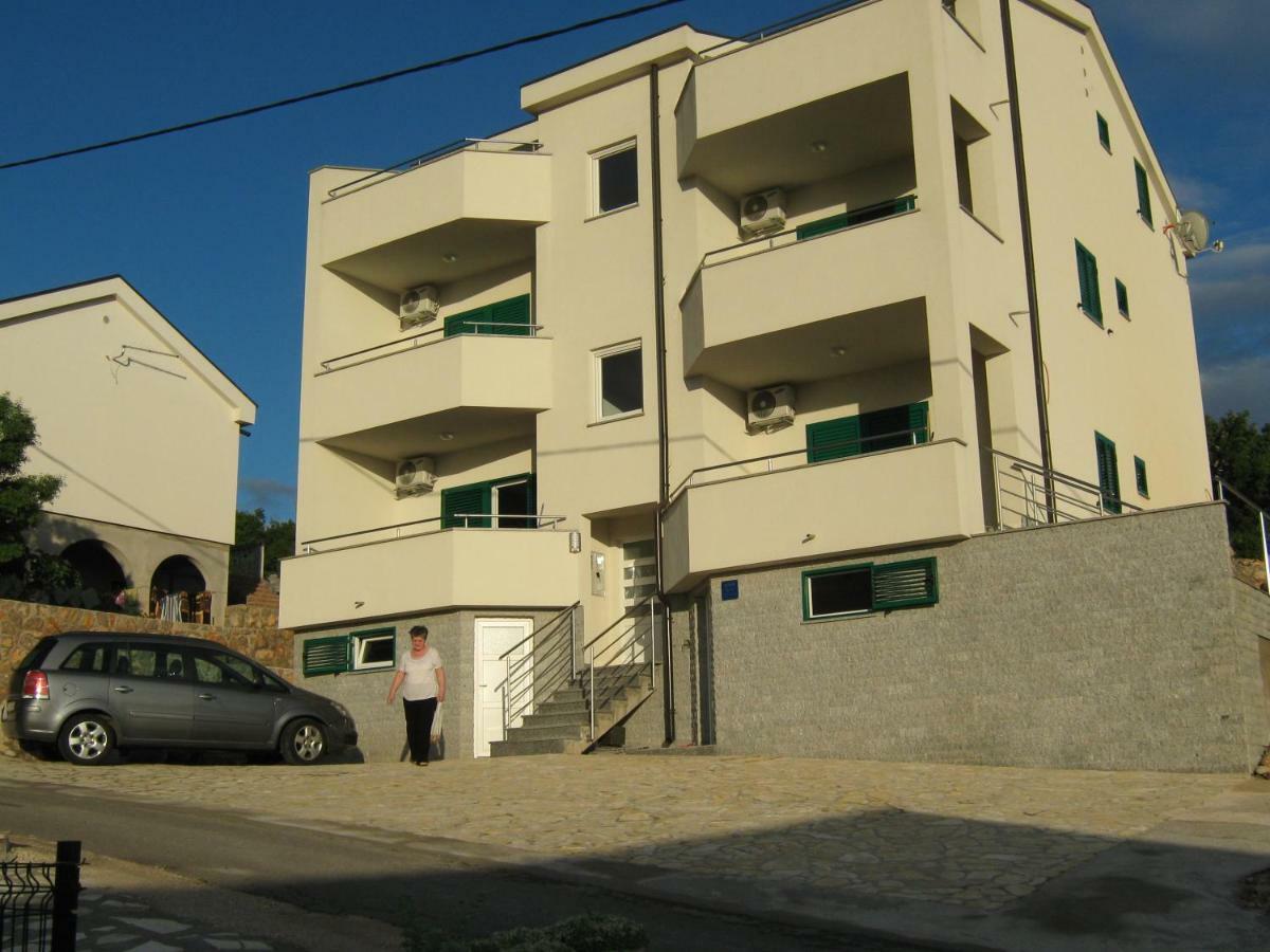 Villa Luce Apartment House Karlobag Εξωτερικό φωτογραφία