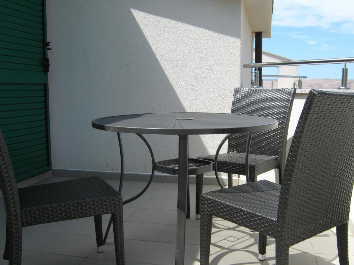 Villa Luce Apartment House Karlobag Εξωτερικό φωτογραφία