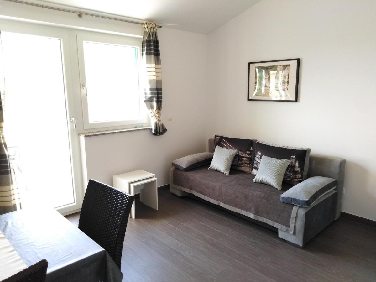 Villa Luce Apartment House Karlobag Εξωτερικό φωτογραφία